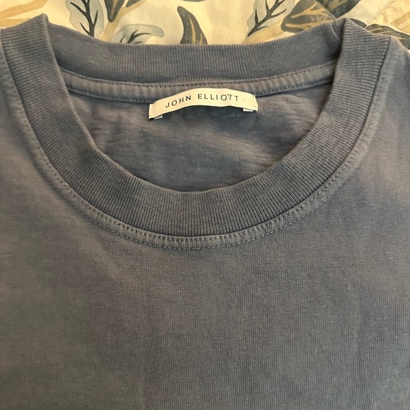 JOHN ELLIOTT Folsom Raw Edge Cropped Tee - Picture 5 of 5